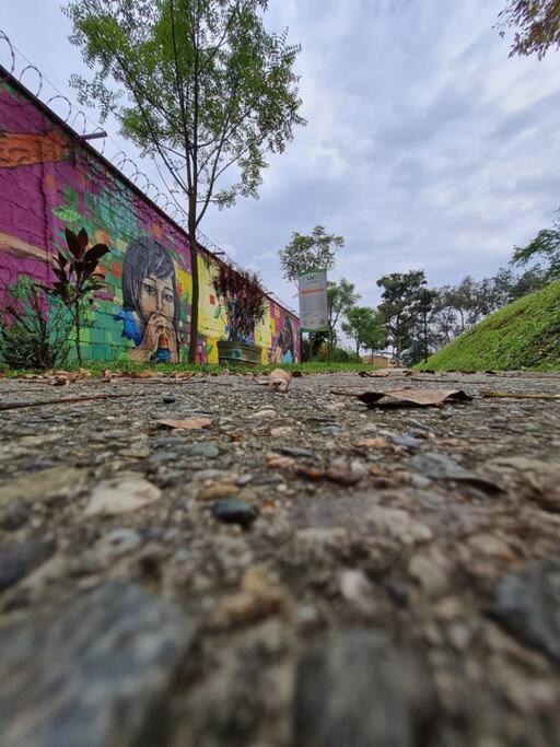 Acogedor Cerca A Provenza Poblado 372 Sf1